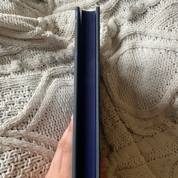 Owlcrate exclusive edition of “The Luminaries” by Susan Dennard - Picture 6 of 6